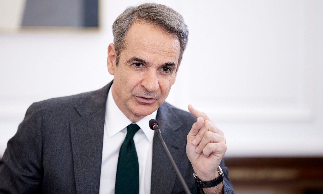 Σταθερότητα ή πολιτική Βαβέλ; – Η γραμμή του Μαξίμου απέναντι στη διάσπαση του πολιτικού σκηνικού