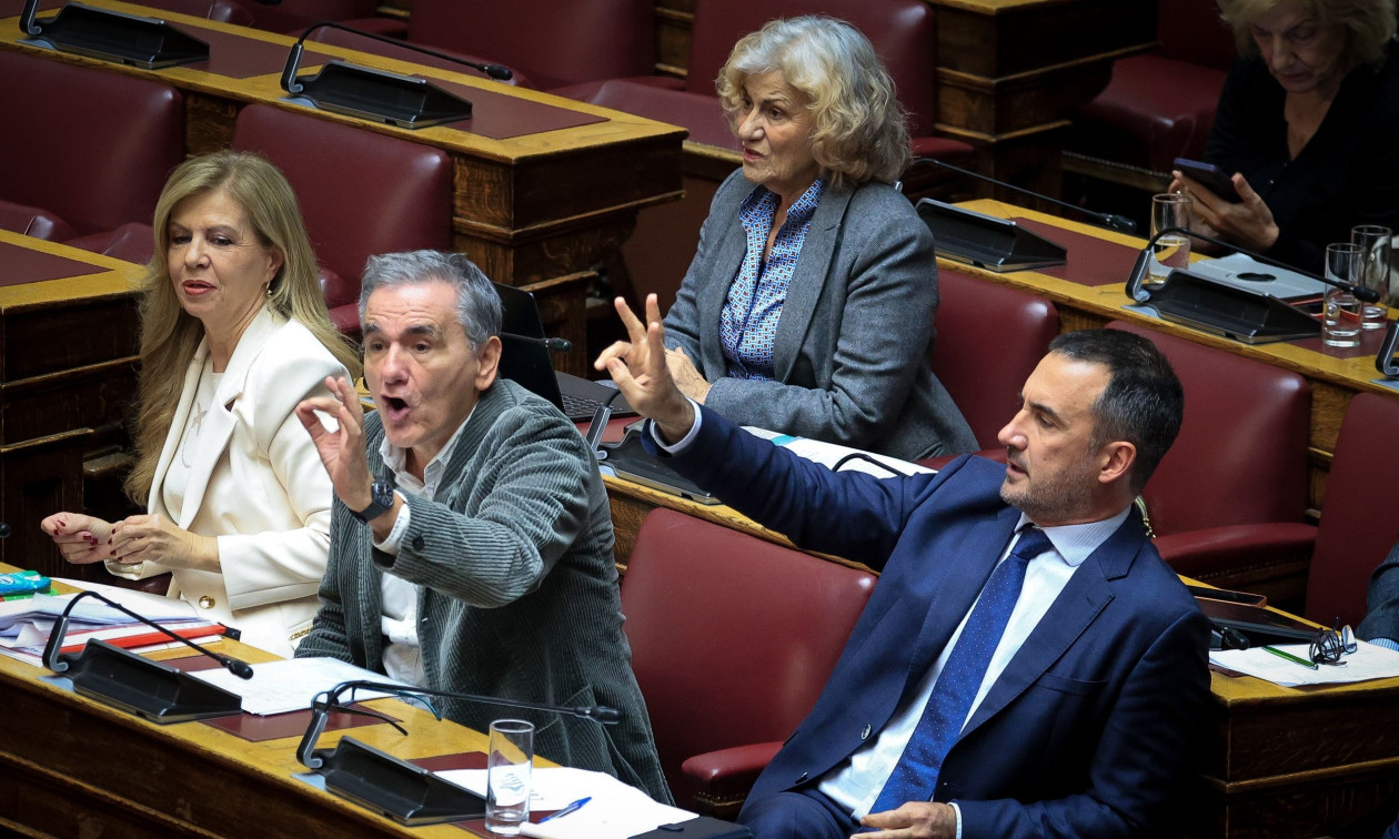 Διαλύεται η ΚΟ της ΝΕΑΡ: Αποχωρούν 150 στελέχη, μεταξύ τους οι 7 βουλευτές