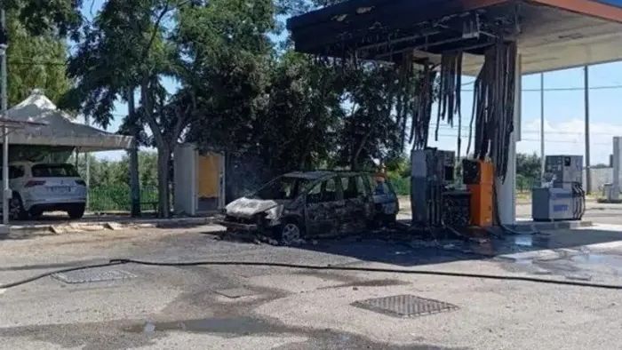 Ιταλία: Συνελήφθησαν δύο Πακιστανοί – Έκαψαν ζωντανούς σε βαν συμπατριώτες τους και Αφγανούς