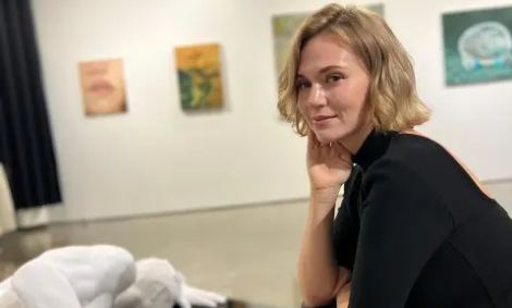 ΗΠΑ: Νεκρή influencer σε ξενοδοχείο πολυτελείας -Κυκλοφορούσε γυμνή στο λόμπι – Το ασυνήθιστο βίντεο