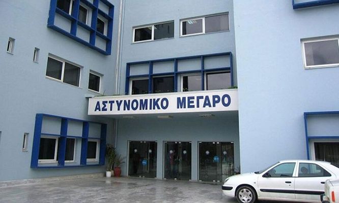Χανιά: Προσπάθησε να μπει στο Αστυνομικό Μέγαρο με σουγιάδες και συνελήφθη