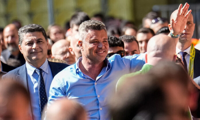 1740438-2d9ff5f7-sadettin-saran-fenerbahce.jpg