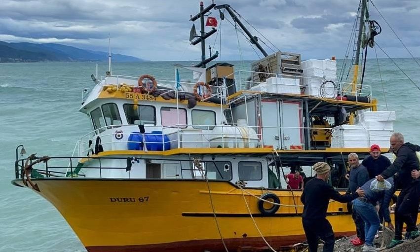 Επίθεση σε τουρκικό αλιευτικό στη Μαύρη Θάλασσα, ανοιχτά της Κριμαίας – Ένας νεκρός, 4 τραυματίες