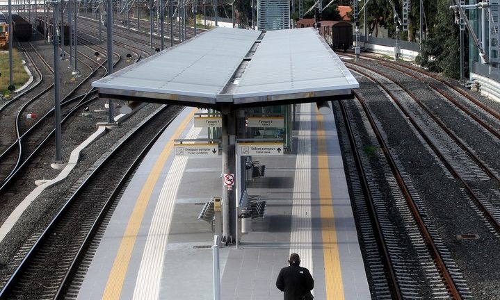 Προαστιακός: Διαγωνισμός για την ανακαίνιση πέντε σταθμών στην Αττική – Τι εργασίες περιλαμβάνονται