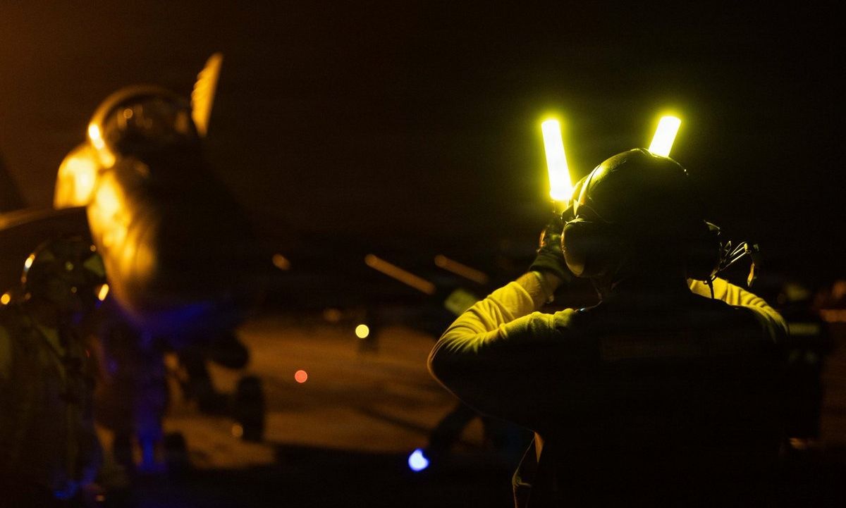 CENTCOM: Οι ΗΠΑ εξαπέλυσαν πλήγματα κατά του Ιράν μετά την κατάρριψη του ελικοπτέρου Απάτσι
