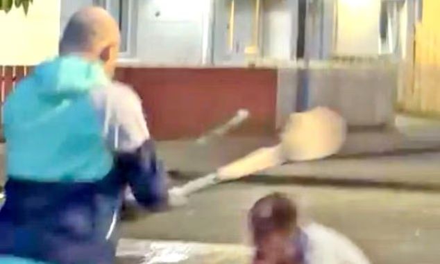 Μπέλφαστ: Ποιος είναι ο άνδρας, πατέρας ενός παιδιού, που σταμάτησε την άγρια επίθεση του Σουδανού