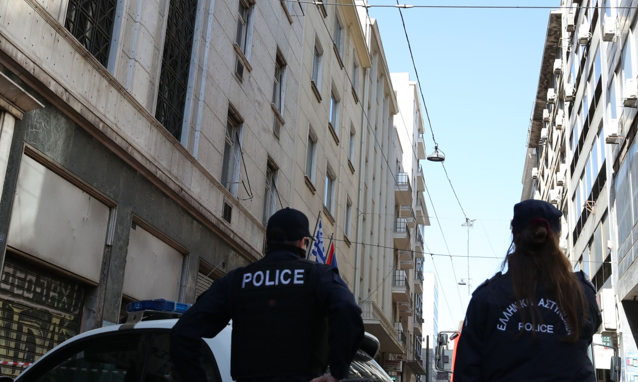 Το ανδρόγυνο που έλυνε κι έδενε στην εγκληματική οργάνωση των Πολεοδομιών