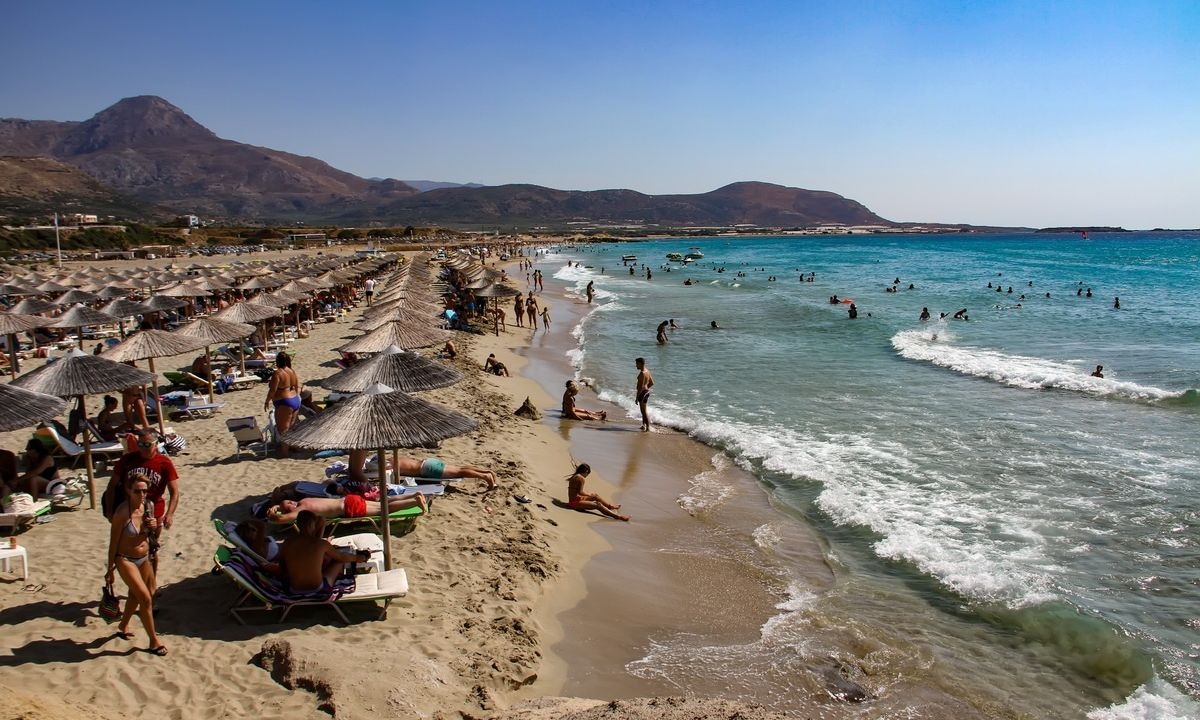 Επίδομα αδείας: Πόσα χρήματα δικαιούστε και τι αλλάζει φέτος με τις ημέρες των διακοπών