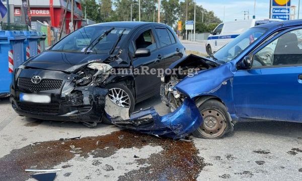 Λαμία: Μεθυσμένος οδηγός «πέταξε» πάνω από νησίδα και «καρφώθηκε» σε άλλο αυτοκίνητο