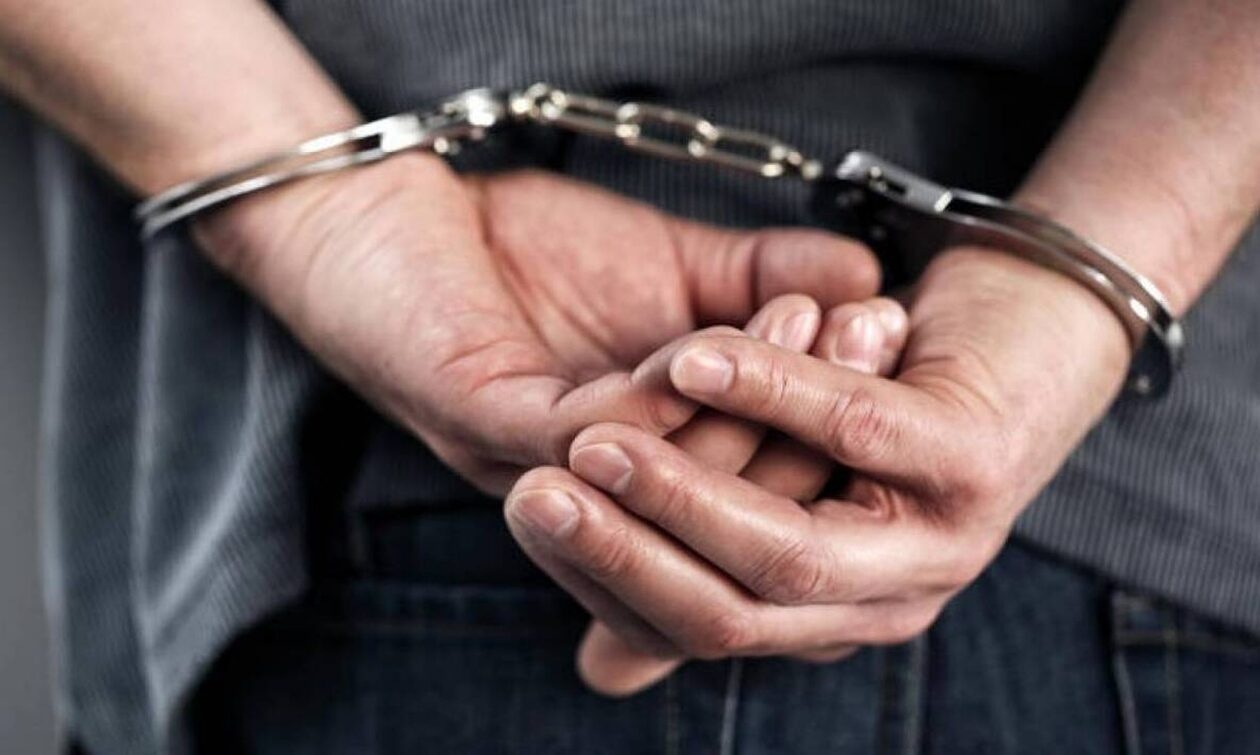 Αιματηρός καυγάς στη Χίο: Του προκάλεσε ρήξη σπλήνας μαχαιρώνοντας τον με μανία