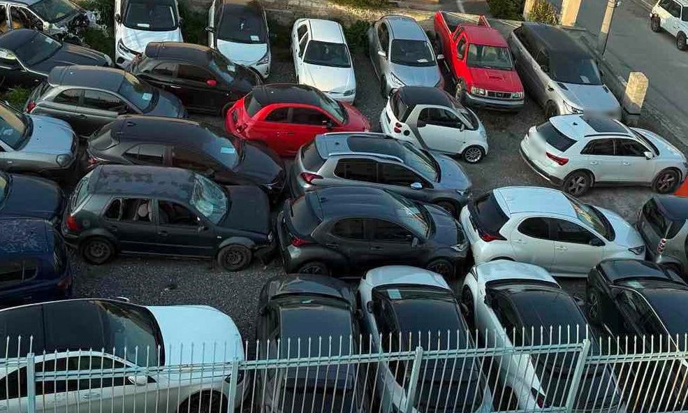 Το modus operandi του κυκλώματος με «πειραγμένα» αυτοκίνητα: Τα έκλεβαν και τα πωλούσαν ως νόμιμα