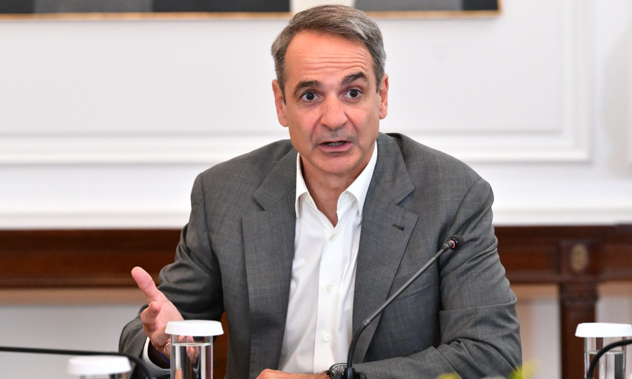 Το διπλό σχέδιο Μητσοτάκη: «Σκούπα» στη διαφθορά, πόλεμος στα λεφτόδεντρα
