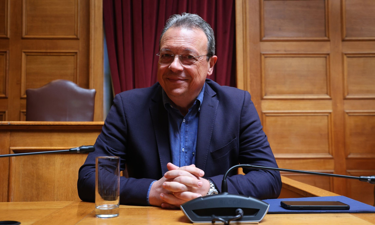 ΣΥΡΙΖΑ: «Καρατομεί» Παππά ο Φάμελλος – Διαζύγιο «κοινή συναινέσει» και με Ζαχαριάδη