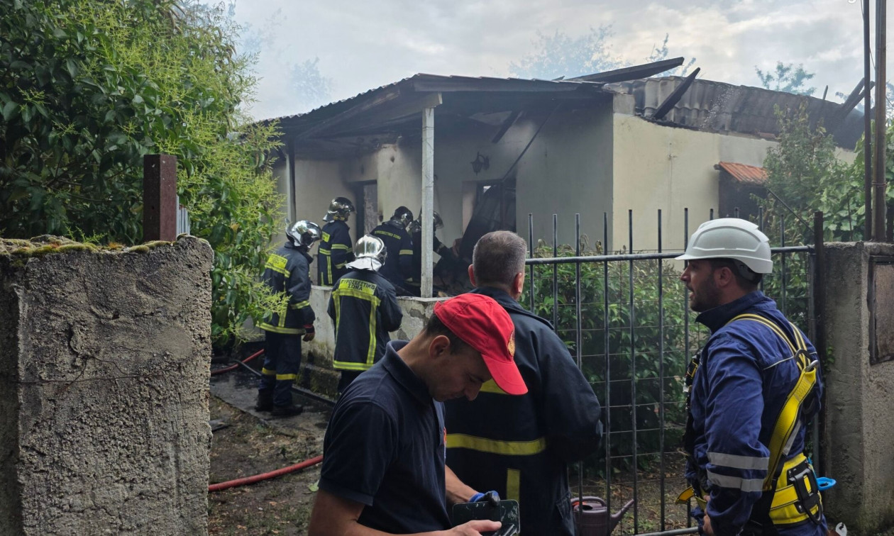 Τραγωδία στα Γρεβενά: Απανθρακωμένη σορός εντοπίστηκε μετά από φωτιά σε σπίτι στον Δεσπότη