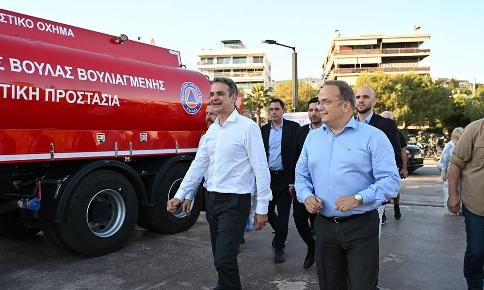 Εύσημα Μητσοτάκη στο Δήμαρχο Βάρης – Βούλας – Βουλιαγμένης για την τεχνολογία επιτήρησης μέσω drone