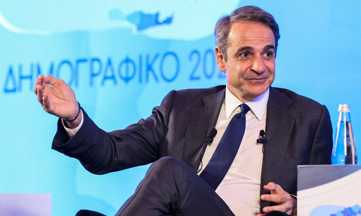 Στα «χαρακώματα» ο Μητσοτάκης: Ακρίβεια, αγορά και στο βάθος κόμμα Σαμαρά