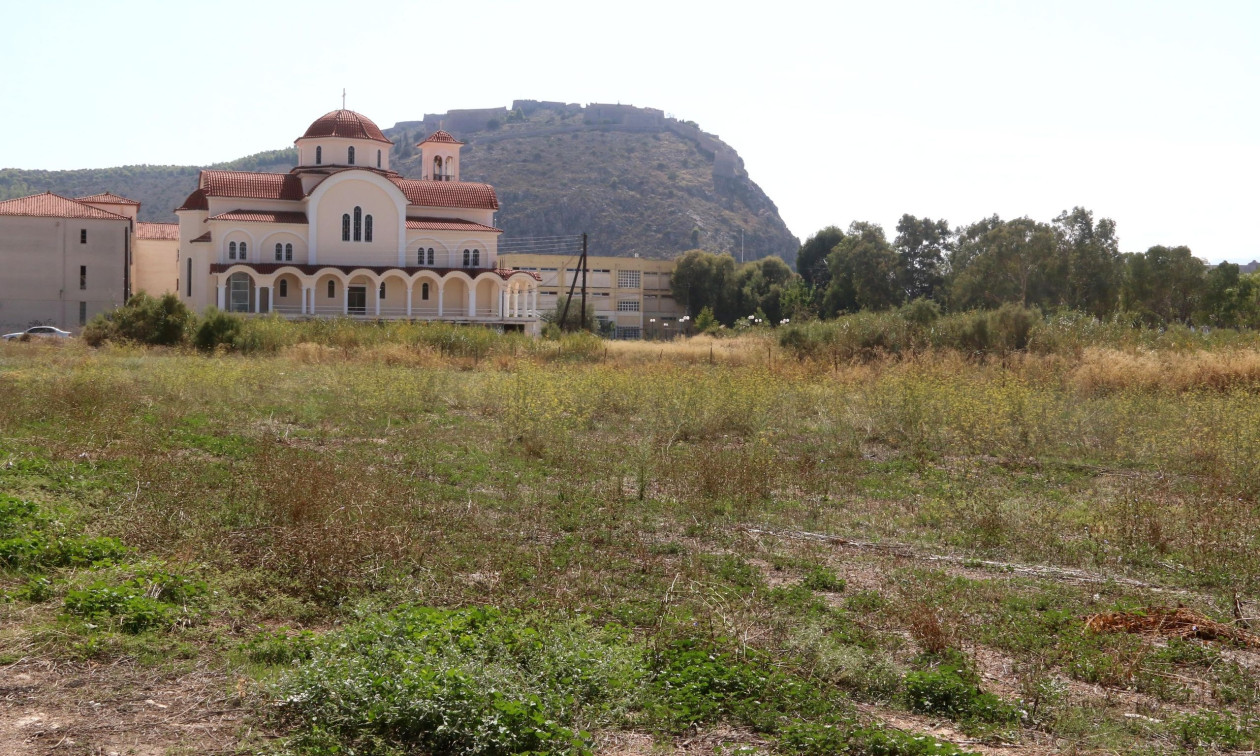Ακαθάριστα οικόπεδα: Τι ισχύει με τις εργασίες – Έως τη Δευτέρα ο υποχρεωτικός καθαρισμός