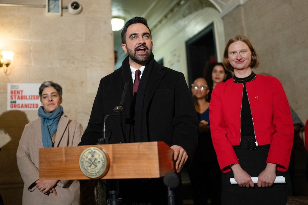 Νέα Υόρκη: Ο Μαμντάνι το είπε και το έκανε – «Πάγωσε» ένα εκατομμύριο νοίκια για δύο χρόνια