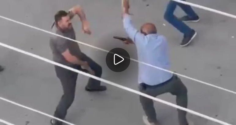 Άγκυρα: Καυγάδισαν, του πήρε το όπλο από τα χέρια κι άρχισε να τον πυροβολεί εξ επαφής