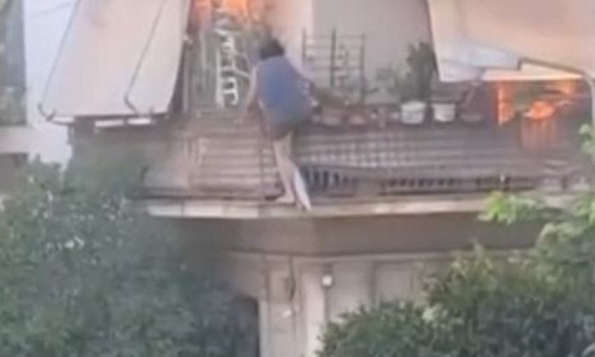 Καλλιθέα: «Να’ναι καλά τα παιδιά, με κράτησαν», λέει η 75χρονη που έπεσε από το μπαλκόνι