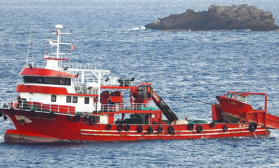 Τουρκικά αλιευτικά σκάφη ψαρεύουν ακόμη και στα Κύθηρα, σε ελληνικά ύδατα – Αντίδραση του δημάρχου