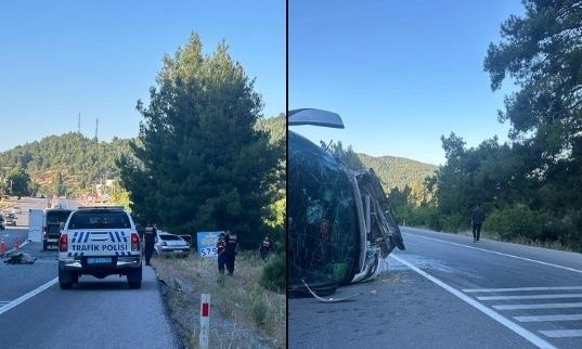 Τουρκία: Θανατηφόρο τροχαίο με τουριστικό λεωφορείο στην Αττάλεια – Ένας νεκρός και 12 τραυματίες