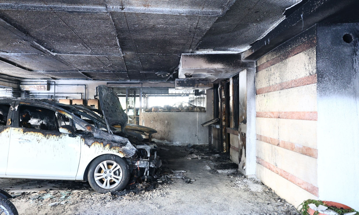 Χρυσοχοΐδης για εμπρηστικές επιθέσεις σε στελέχη της ΝΔ στη Θεσσαλονίκη: «Καμία ανοχή στη βία»