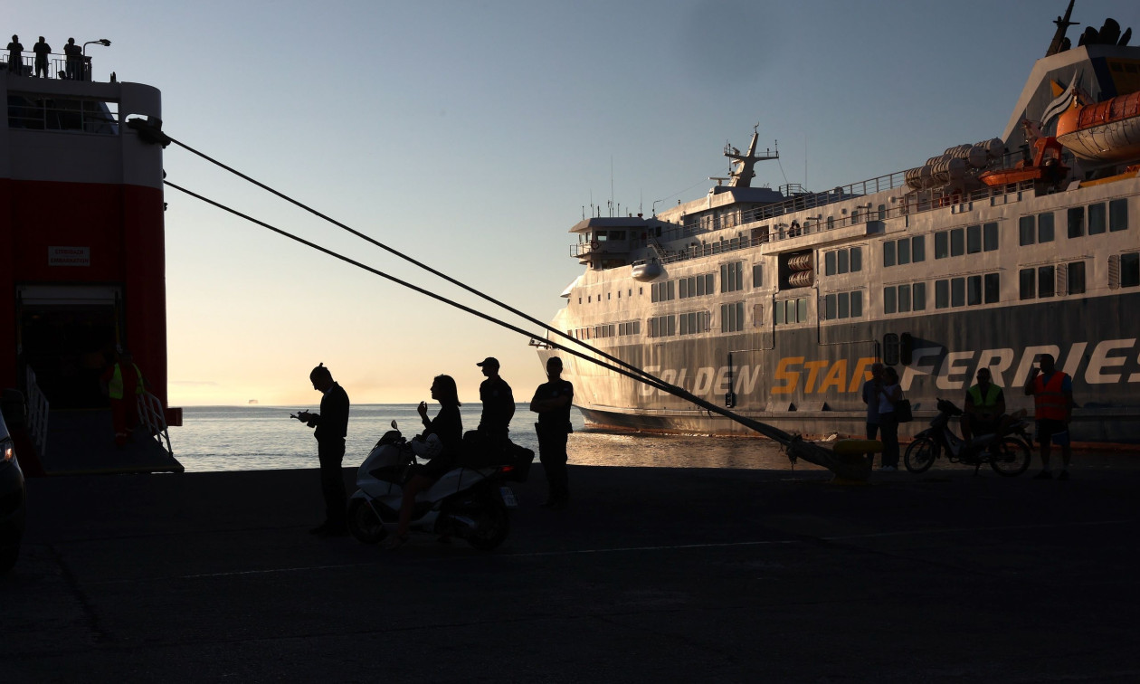 Απεργία ΠΕΝΕΝ: Δεμένα την Παρασκευή τα πλοία στο λιμάνι της Ραφήνας – Ασφαλιστικά μέτρα από τον ΣΕΕΝ