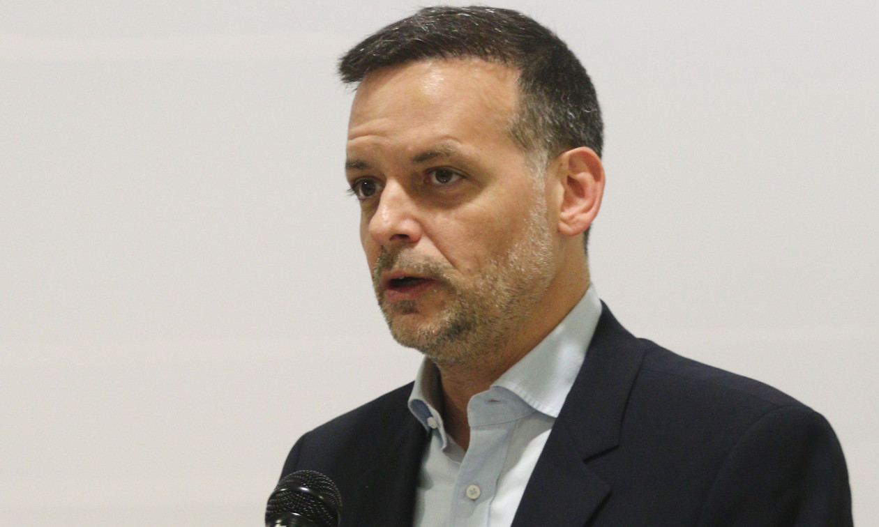 Δούκας: «Έχουμε έρθει σε επικοινωνία με την Airbnb για τη στέγαση των ενοίκων»