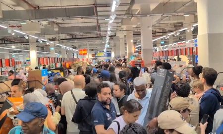 Γαλλία: Ξύλο και τεράστιες ουρές για ένα κλιματιστικό ενόψει δεύτερου κύματος καύσωνα