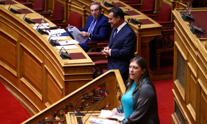 1747059-cd1deb58-kwnstantopoyloy-adwnis.jpg
