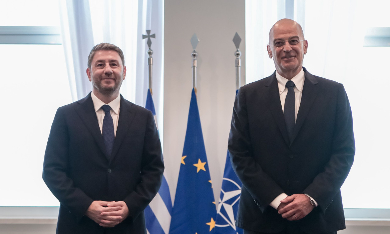 Συνάντηση Δένδια – Ανδρουλάκη: «Τα εθνικά θέματα δεν αποτελούν ιδιοκτησία μιας κυβέρνησης»