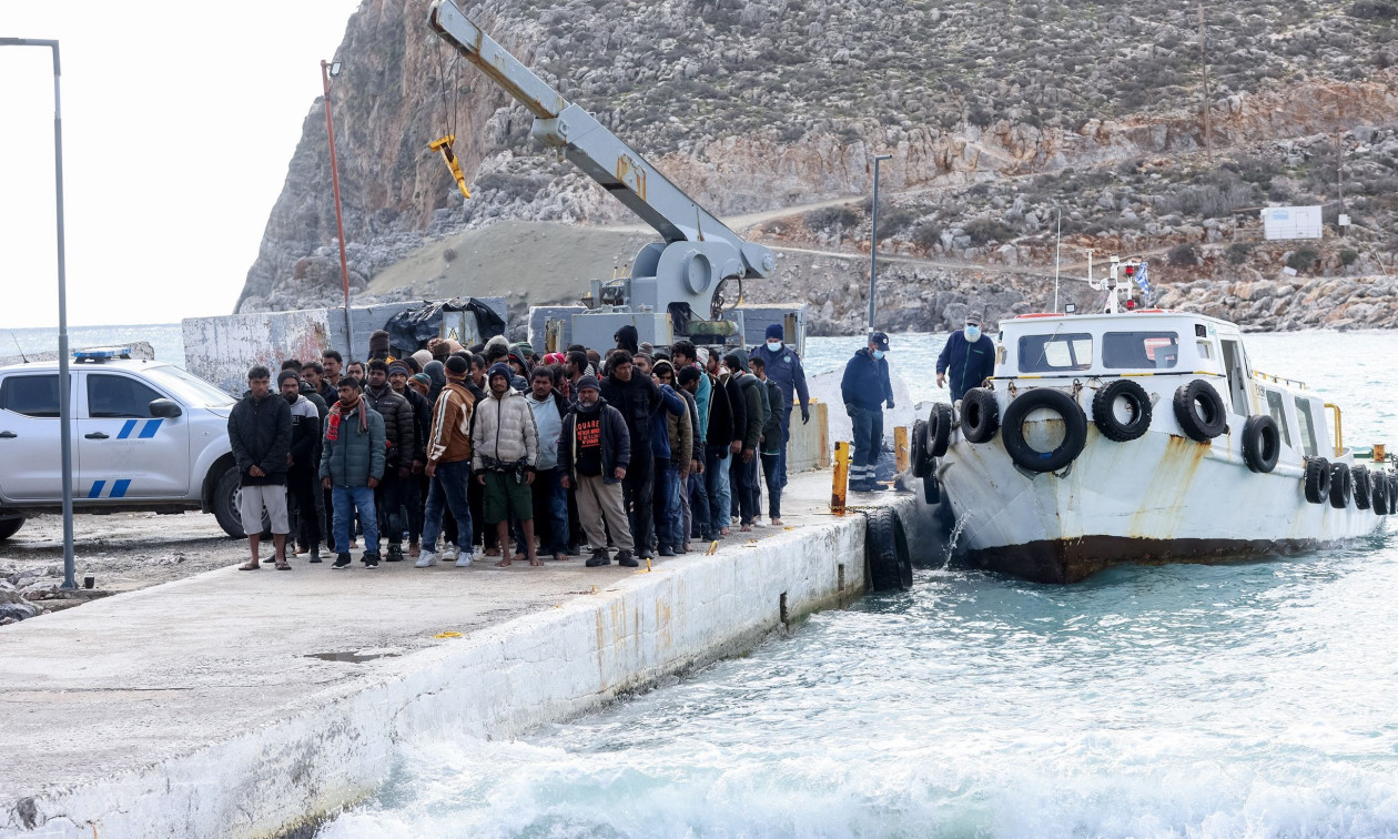 Μειώθηκαν κατά 27% οι παράνομες αφίξεις μεταναστών το πρώτο εξάμηνο του 2026