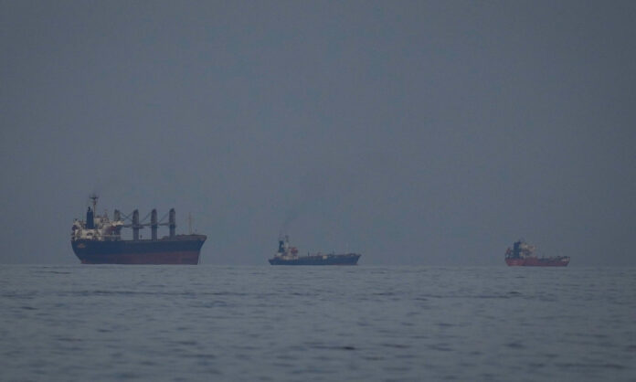 1747975-strait-of-hormuz.jpg
