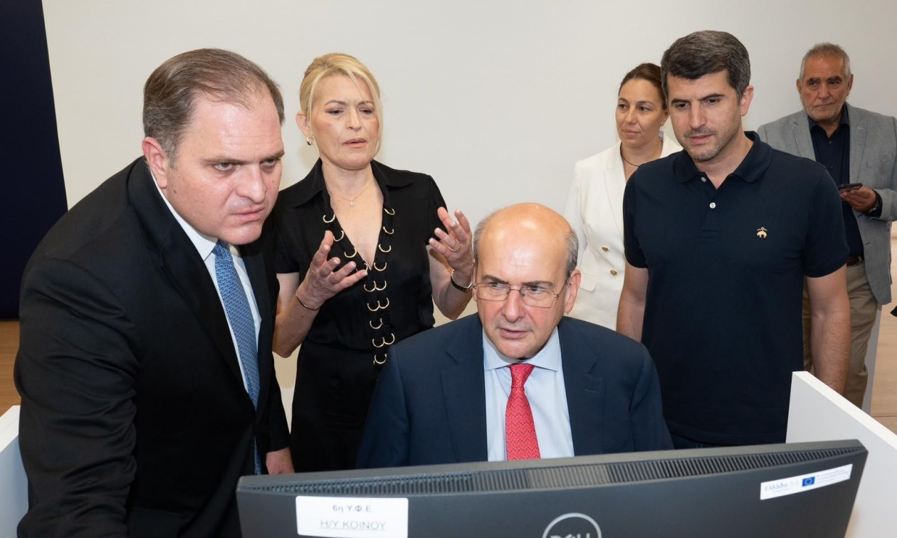 ΑΑΔΕ: Εγκαινιάστηκε το myPoint Κηφισιάς – Πάνω από 4.000 επισκέφτηκαν τα νέα σημεία εξυπηρέτησης