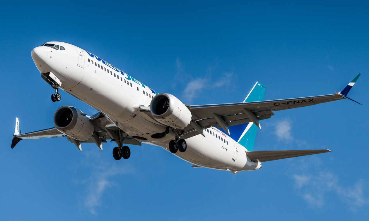 Θρίλερ στον αέρα: Boeing 737 εξαφανίστηκε από τα ραντάρ – Αγωνία για τους 5 επιβαίνοντες