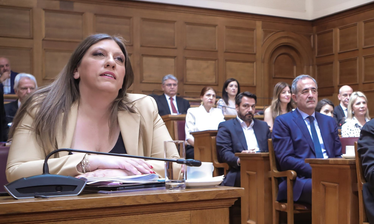 «Δεν είναι ώρα για γλυκά»: Πώς τα κεράσματα του Ξανθόπουλου εκνεύρισαν την Κωνσταντοπούλου