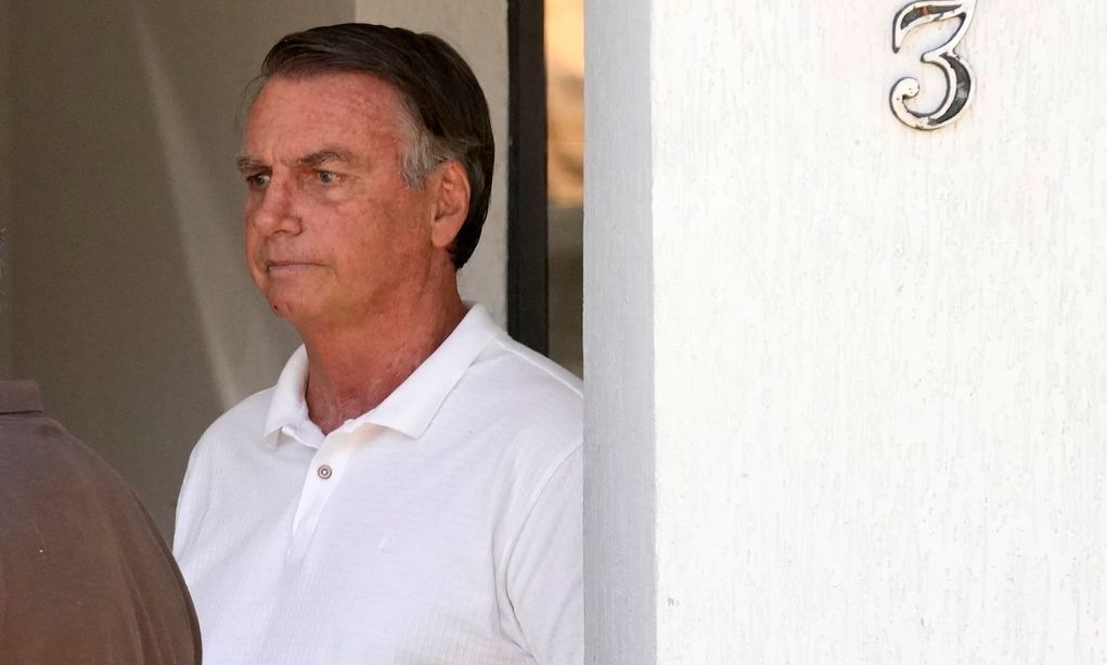 Βραζιλία: Το σπίτι του πρώην προέδρου Μπολσονάρου ερευνήθηκε για κρυμμένα όπλα