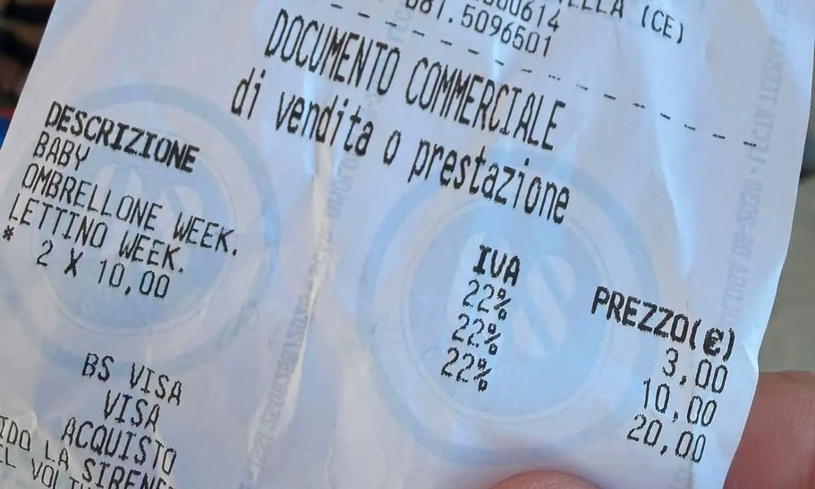 «Παιδιά στην παραλία; 3 ευρώ το ένα»: Η αδιανόητη απαίτηση από beach bar στην Ιταλία