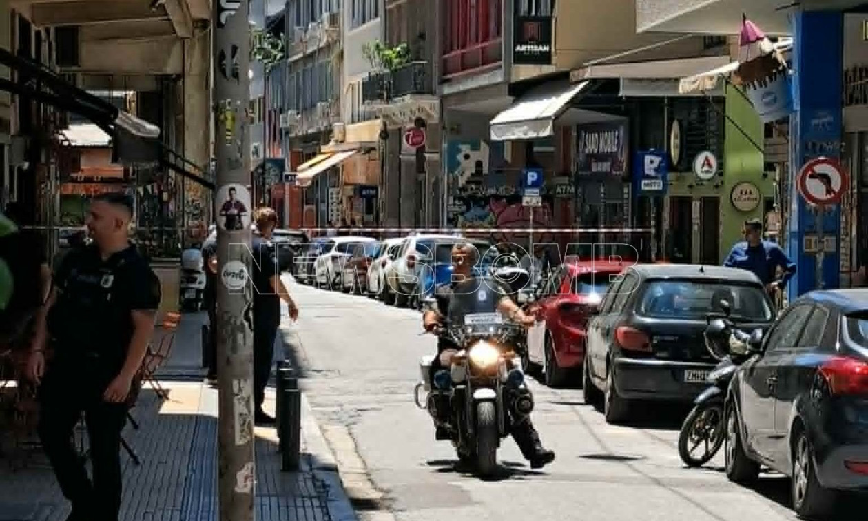 Λήξη συναγερμού στο Μοναστηράκι: Καμία απειλή από τη βαλίτσα που βρέθηκε σε δρόμο στου Ψυρρή