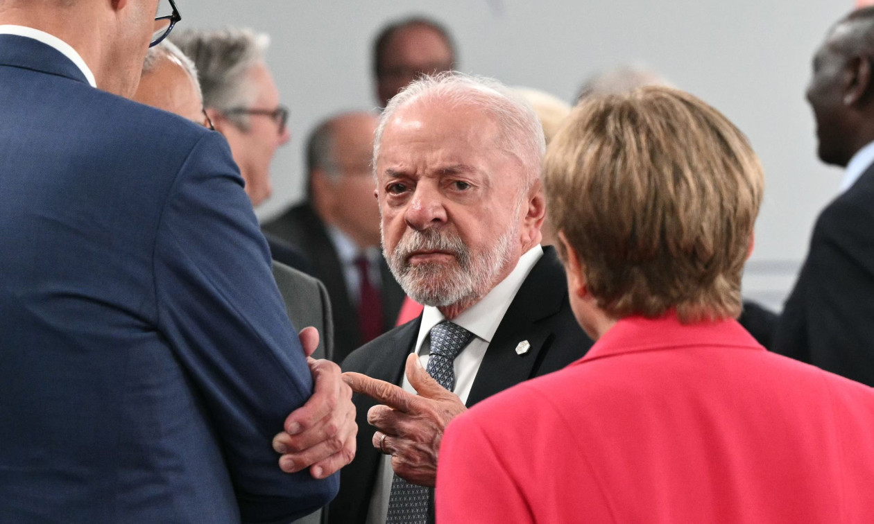«Θα γίνει πειρατής»: Ο Λούλα κατακεραυνώνει τον Τραμπ για τα διόδια 20% στα Στενά του Ορμούζ