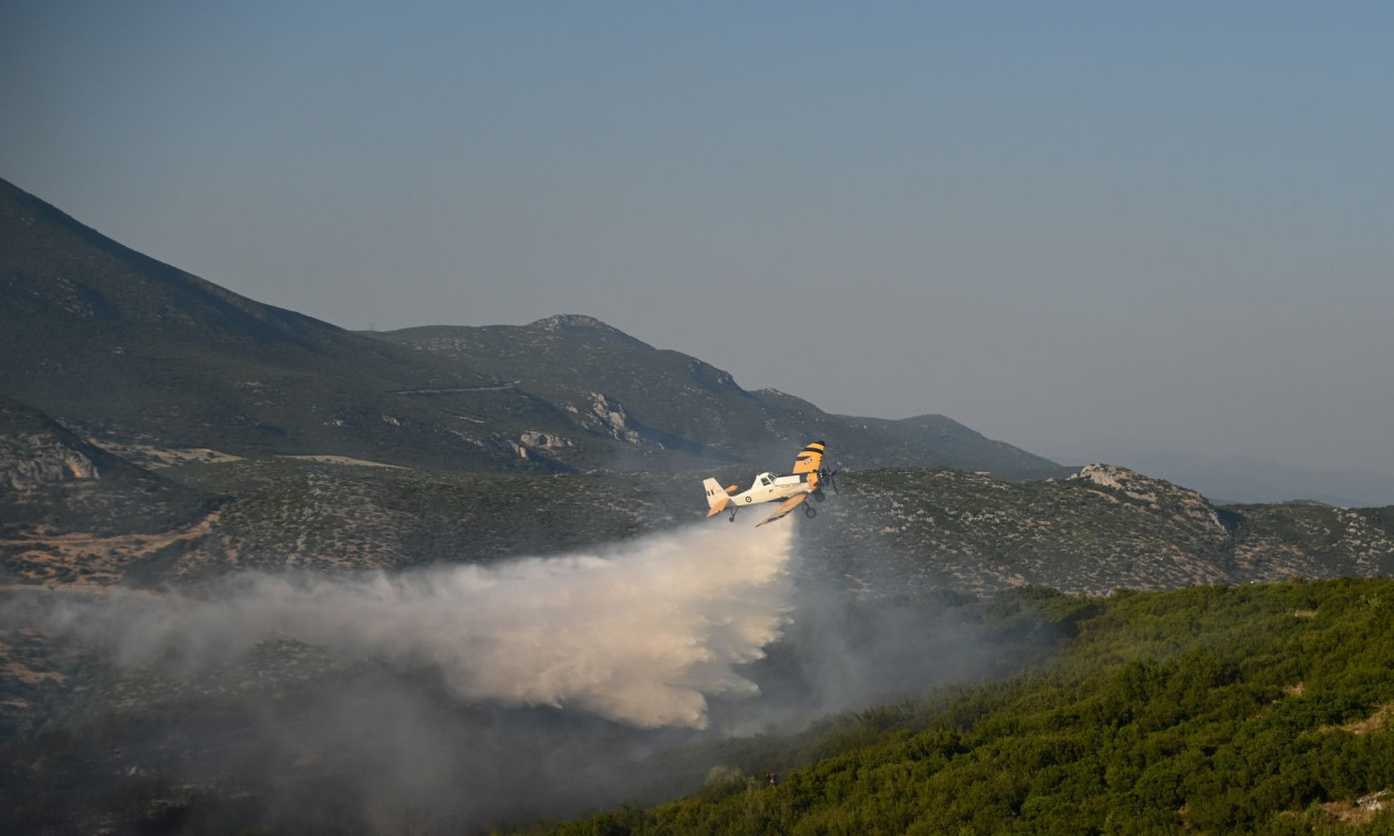 Οριοθετήθηκε η φωτιά στον Ασπρόπυργο
