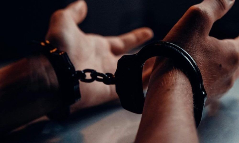 Ηράκλειο: Σύλληψη 35χρονου με 11 κιλά λαθραίου καπνού ναργιλέ στο λιμάνι