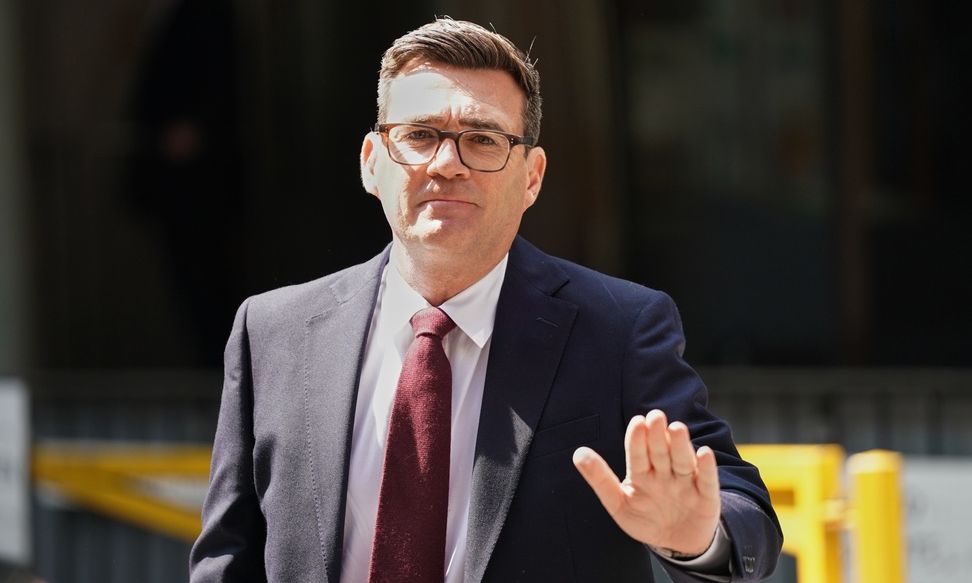 Βρετανία: Παραιτήθηκε ο Κιρ Στάρμερ – Νέος πρωθυπουργός ο Άντι Μπέρναμ, ο 10ος σε δέκα χρόνια