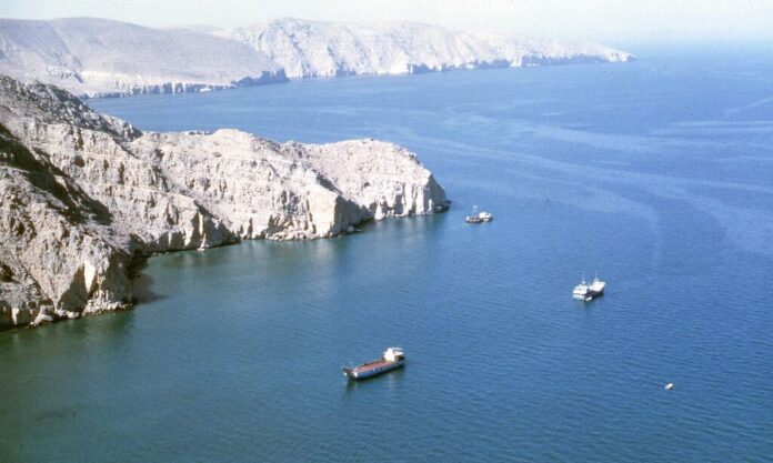1751036-hormuz.jpg