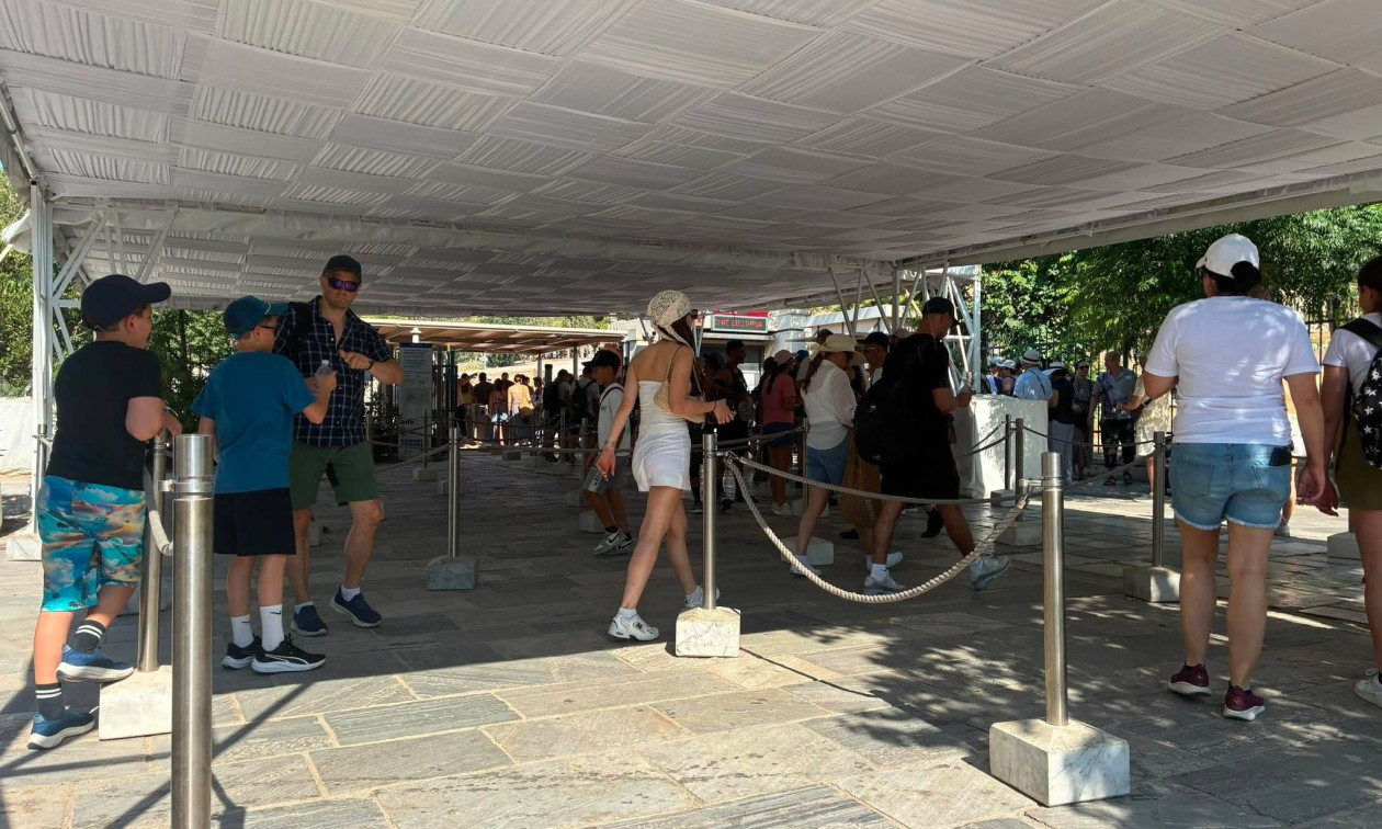 Ακρόπολη – Επίθεση με μαχαίρι: Πριν από λίγες εβδομάδες νοσηλεύτηκε στην Ψυχιατρική του Γεννηματάς