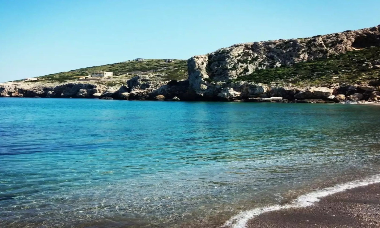 Κόρινθος: Καρχαρίας εντοπίστηκε για δεύτερη φορά σε λίγες ημέρες στις Κεχριές – Δείτε βίντεο