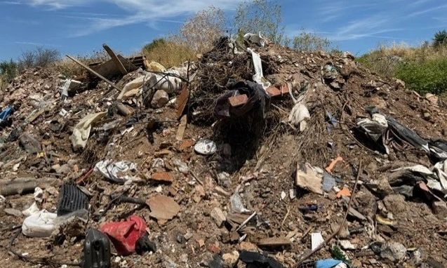 Χαλκιδική: Διατάχθηκε εισαγγελική έρευνα για παράνομες χωματερές δίπλα σε δασικές εκτάσεις