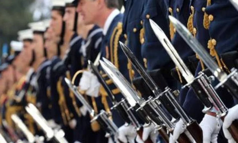 Ανοδική τροχιά για τις βάσεις των στρατιωτικών σχολών – Τρεις στις 10 σχολές με τη μεγαλύτερη άνοδο