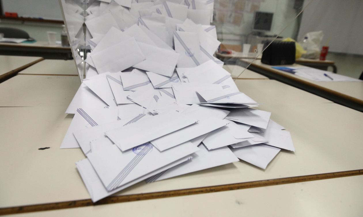 Η ακτινογραφία των δημοσκοπήσεων: Πολιτική κυριαρχία ΝΔ σε νέο σκηνικό με τέσσερις αναγνώσεις